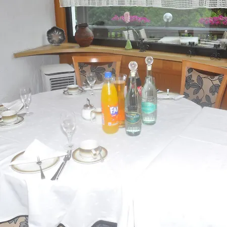 Guest house Hotel Kuehns Muehle Oestrich-Winkel